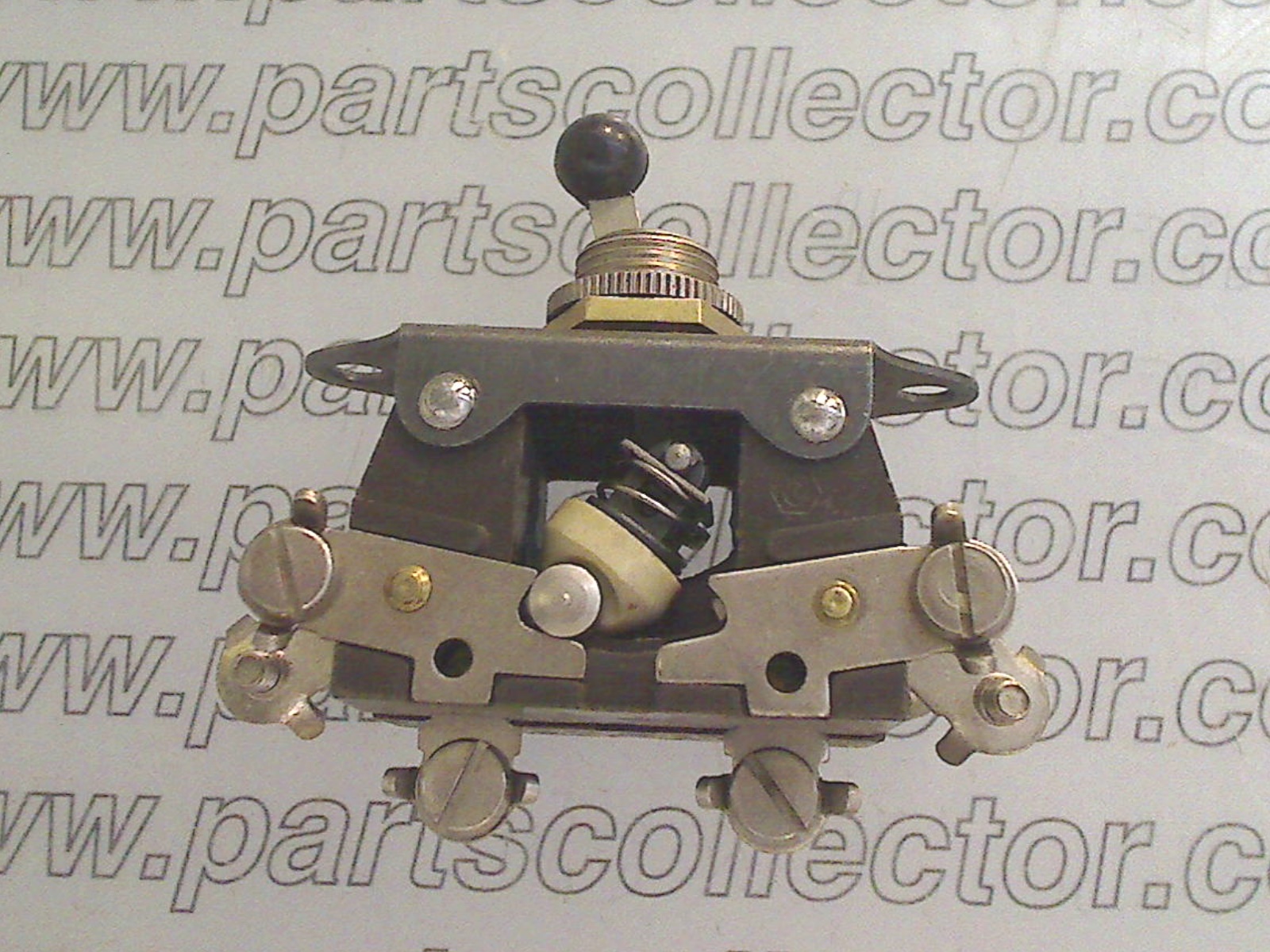 PARTSCOLLECTOR  Electrical system code 9557 compatible with: ALFA ROMEO 1750 6C, ALFA ROMEO 2500 6C, ALFA ROMEO ALFA ROMEO, FERRARI 212, FERRARI 250, FERRARI FERRARI, MASERATI 3500 AM101, MASERATI MASERATI, UNIVERSALE UNIVERSALE